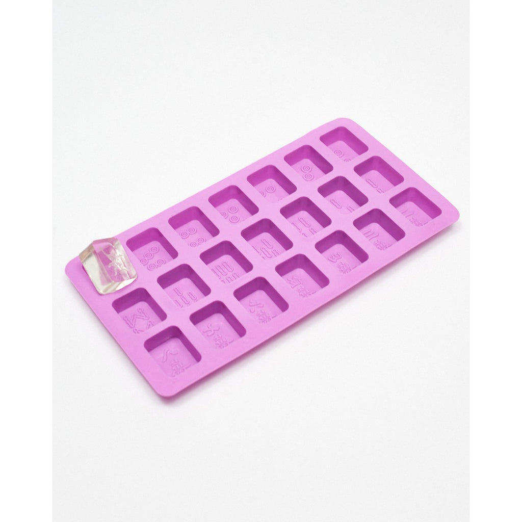Buy Wholesale China Premium Ice Cube Trays, Food Grade Silicone Ice Ball  Maker Mold With Lids Ice Cube Mold & Silicone Ice Cube Tray at USD 2.5